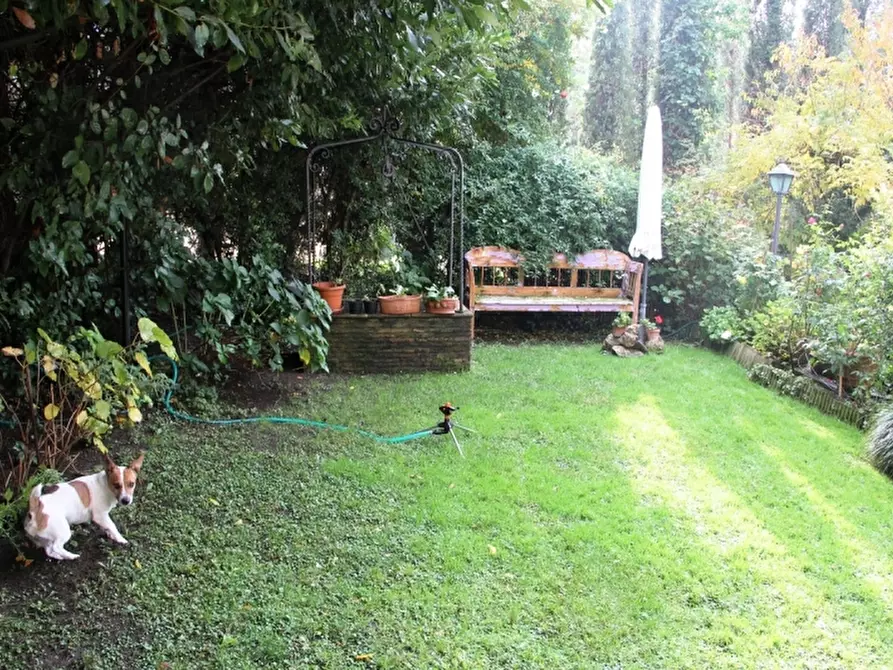 Immagine 20 di Casa semindipendente in vendita  a Castiglione In Teverina