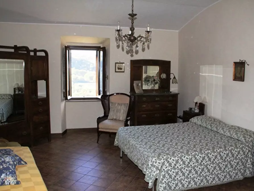 Immagine 6 di Appartamento in vendita  a Baschi