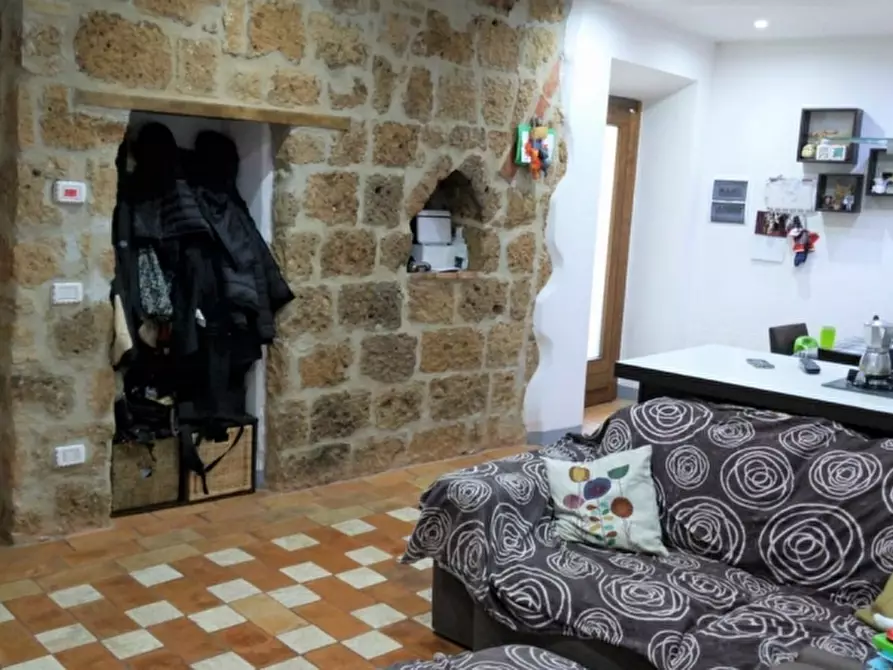 Immagine 4 di Appartamento in vendita  a Orvieto