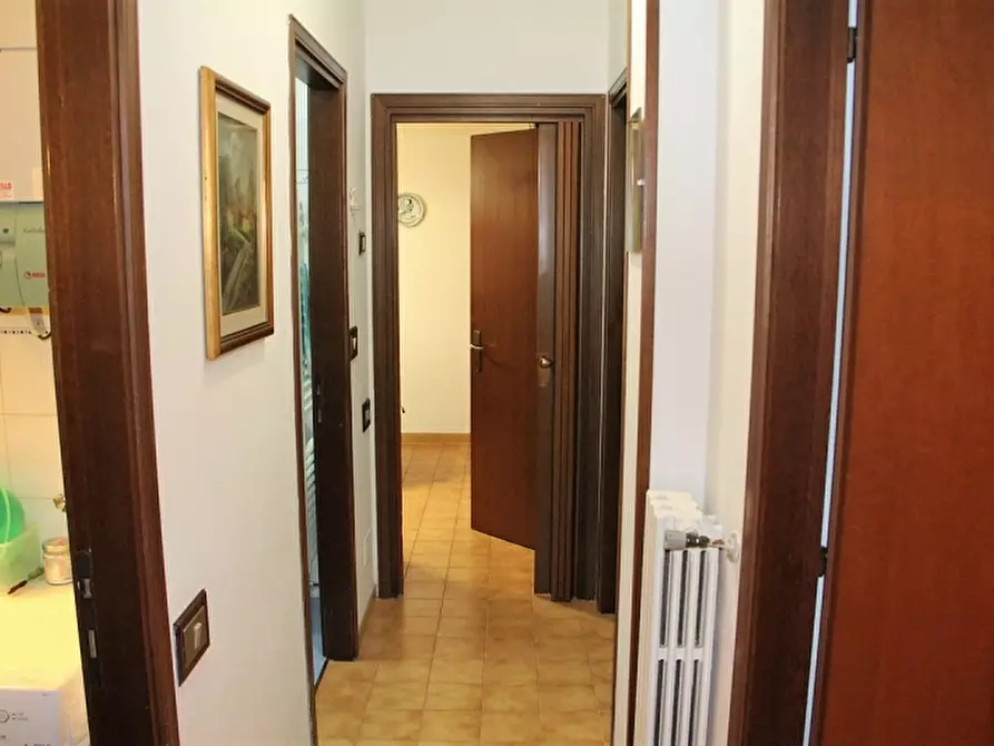 Immagine 6 di Appartamento in vendita  a Orvieto