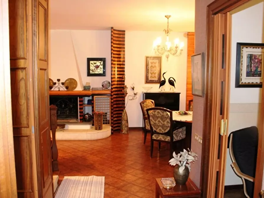 Immagine 6 di Villa in vendita  a Orvieto