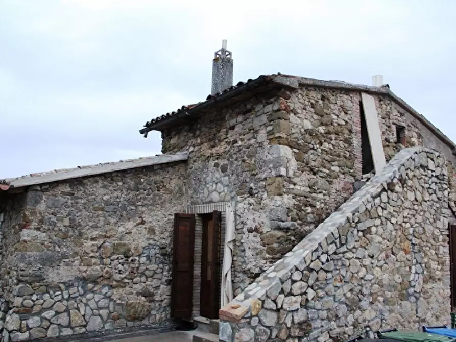 Immagine 13 di Casa indipendente in vendita  a Baschi