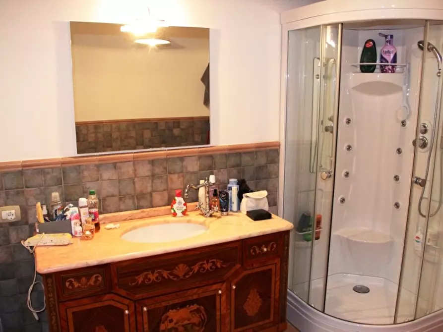 Immagine 9 di Casa indipendente in vendita  a Baschi