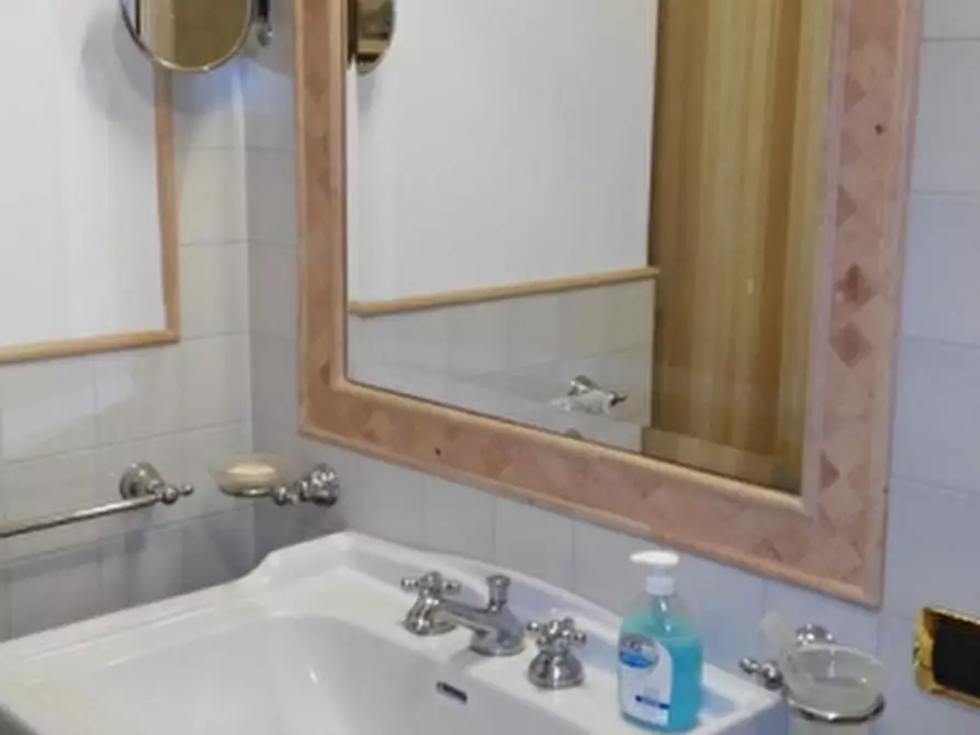 Immagine 7 di Casa semindipendente in vendita  a Orvieto