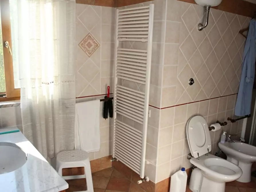 Immagine 10 di Porzione di casa in vendita  a Porano