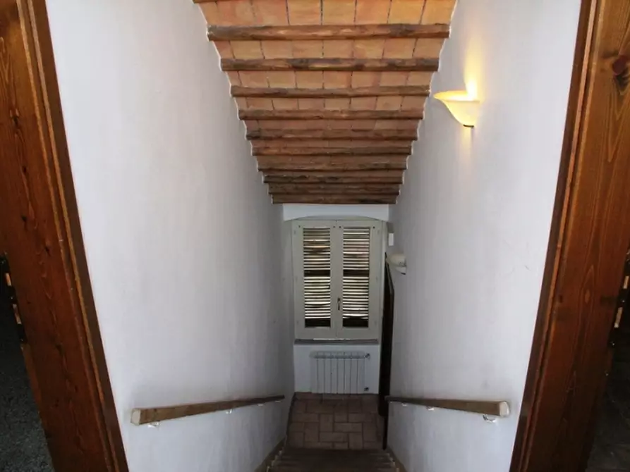 Immagine 8 di Appartamento in vendita  a Castel Viscardo