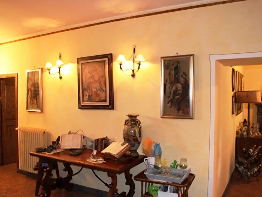 Immagine 9 di Casa semindipendente in vendita  a Castiglione In Teverina