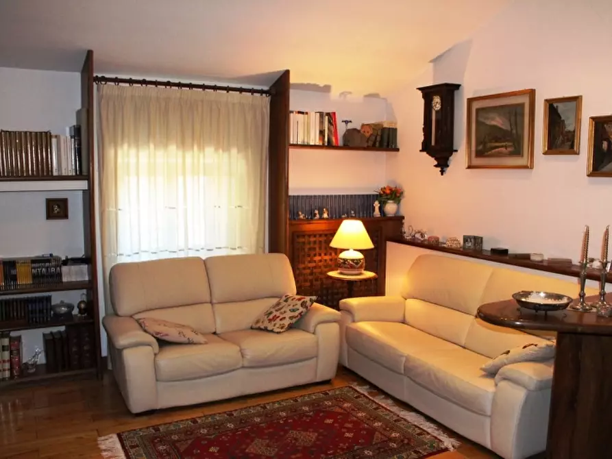 Immagine 3 di Appartamento in vendita  a Orvieto