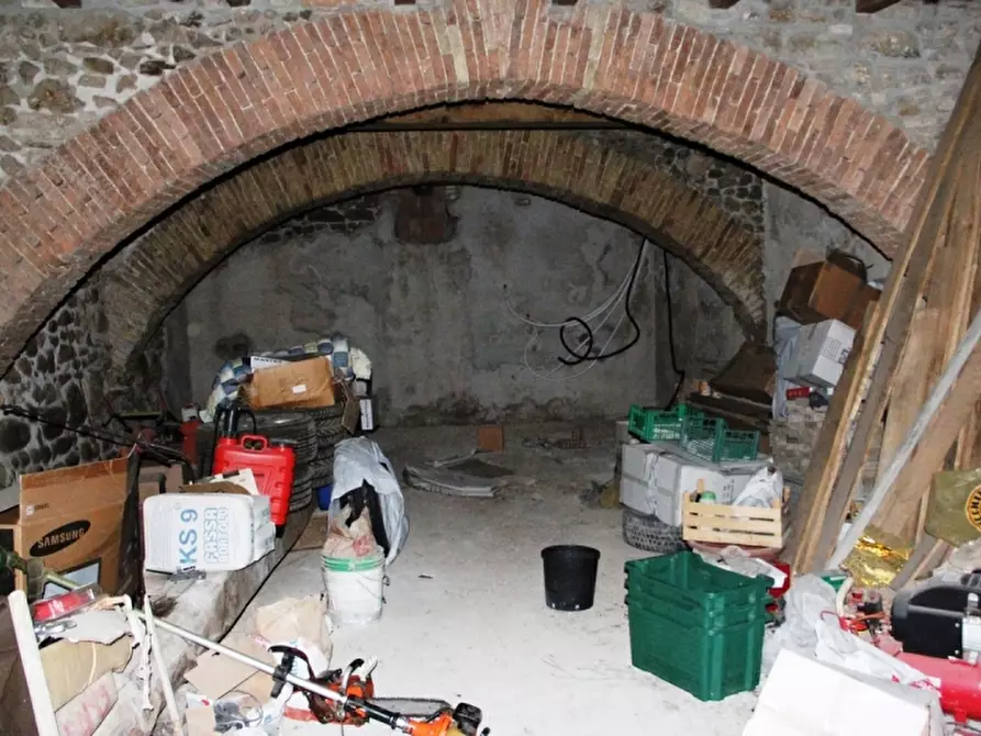 Immagine 12 di Casa indipendente in vendita  a Baschi