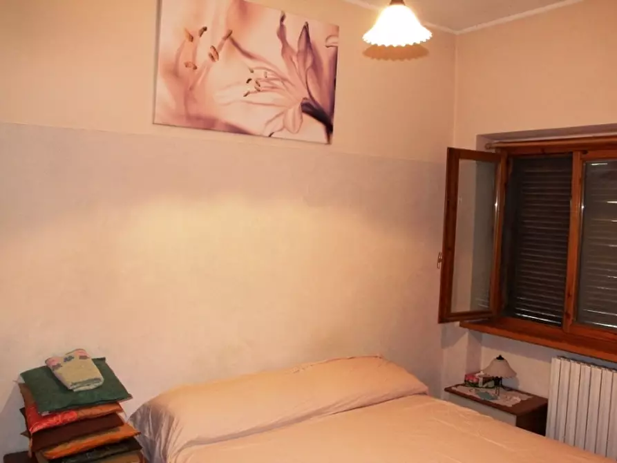 Immagine 11 di Porzione di casa in vendita  a Porano