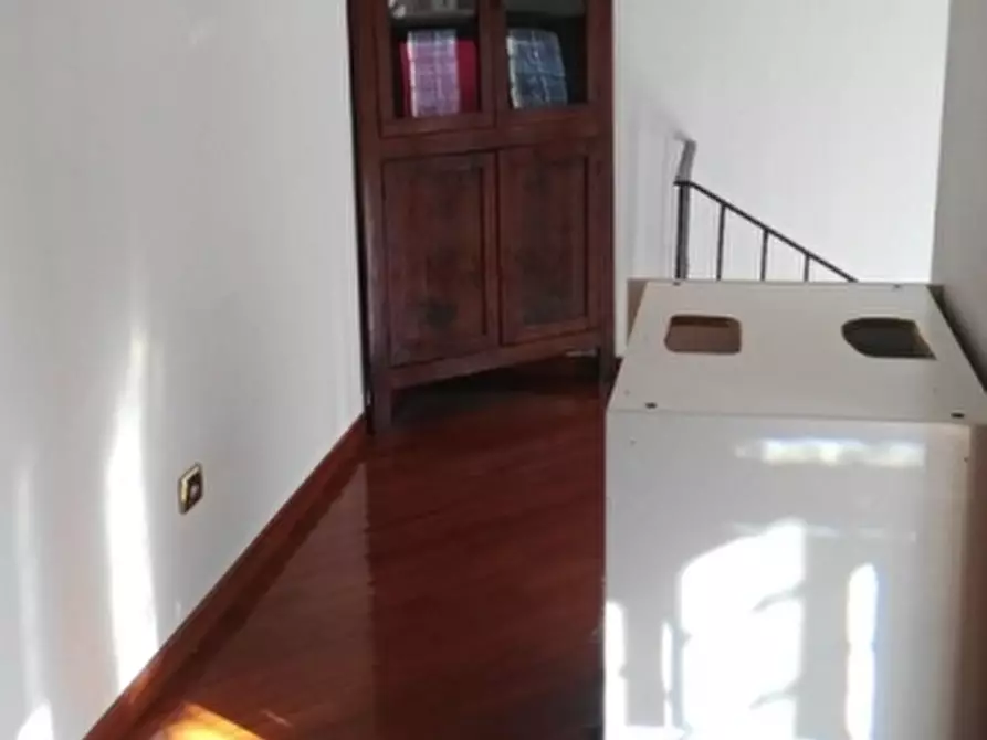 Immagine 10 di Casa semindipendente in vendita  a Orvieto