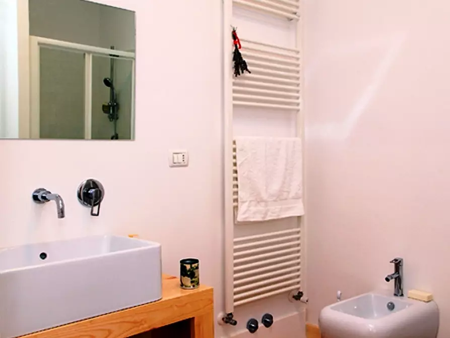 Immagine 7 di Attività commerciale in vendita  in Bagnoregio a Bagnoregio