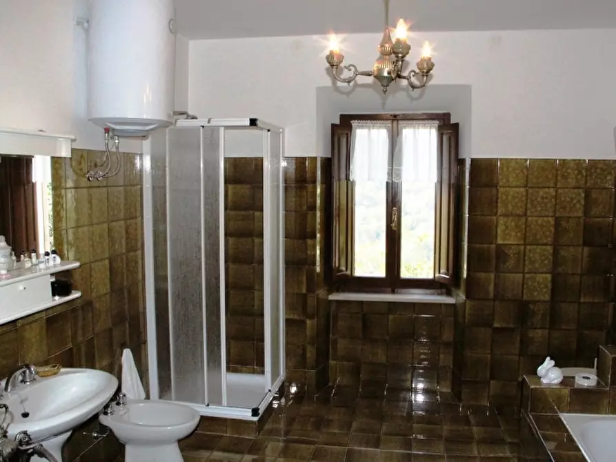 Immagine 12 di Appartamento in vendita  a Baschi