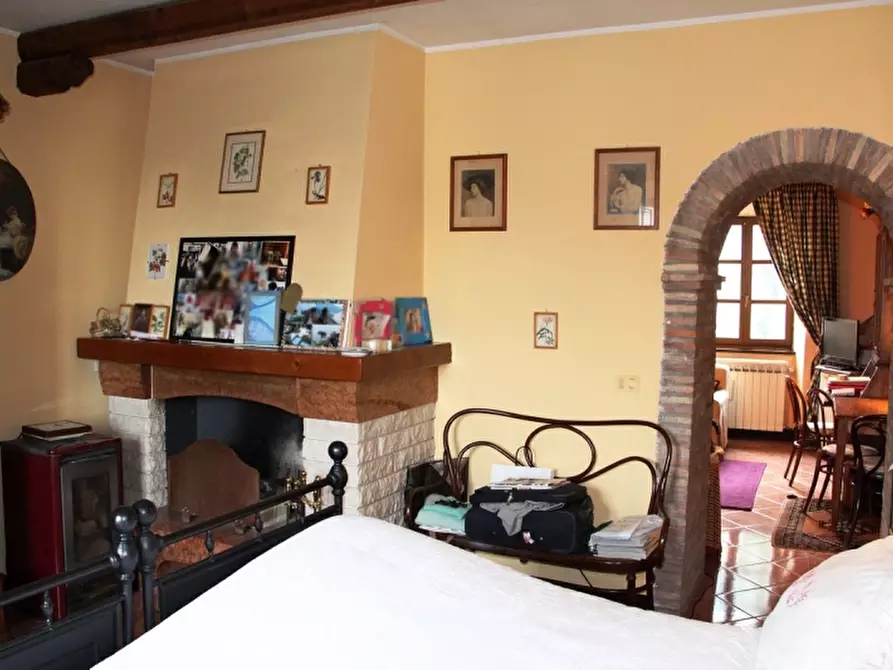 Immagine 16 di Casa semindipendente in vendita  a Castiglione In Teverina