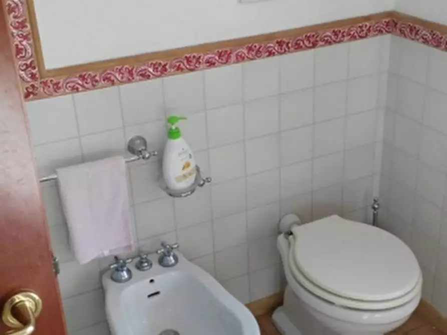 Immagine 11 di Casa semindipendente in vendita  a Orvieto