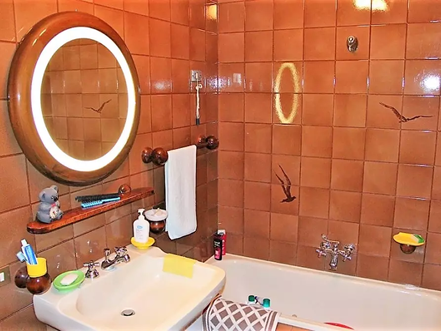 Immagine 9 di Casa semindipendente in vendita  a Orvieto