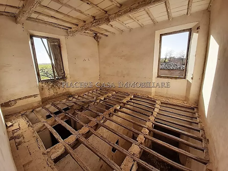 Immagine 11 di Rustico / casale in vendita  in Circondario di Orvieto a Orvieto
