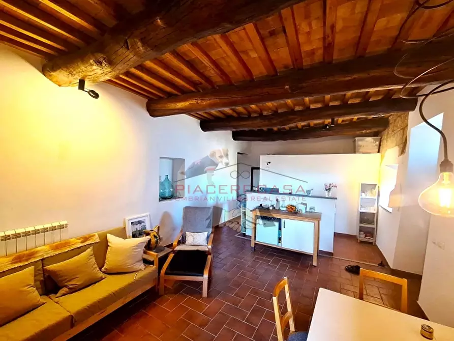 Immagine 5 di Appartamento in vendita  in Centro storico a Porano