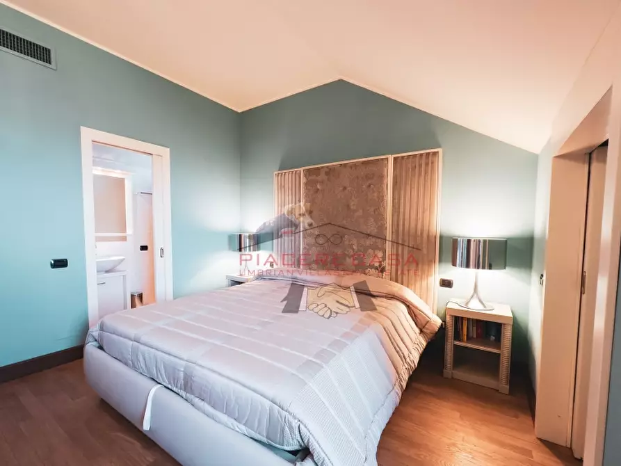 Immagine 33 di Villa in vendita  in Orvieto a Orvieto