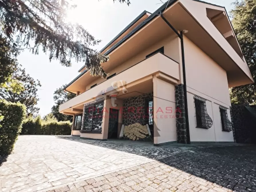 Immagine 38 di Villa in vendita  in Orvieto a Orvieto