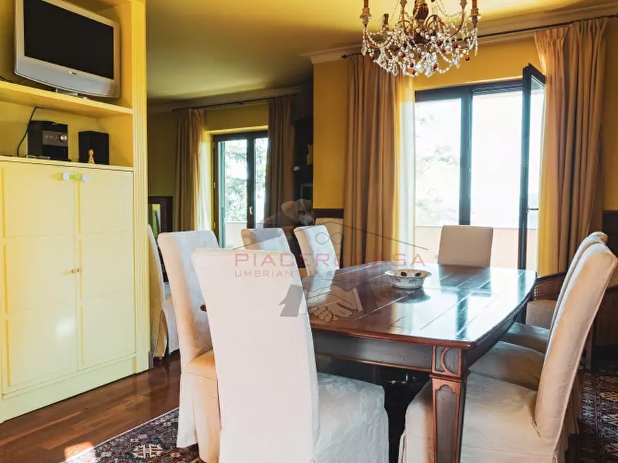 Immagine 9 di Villa in vendita  in Orvieto a Orvieto