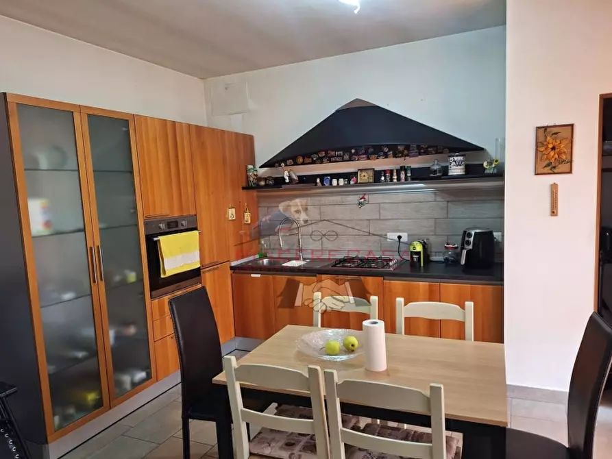 Immagine 5 di Appartamento in vendita  in Porano a Porano