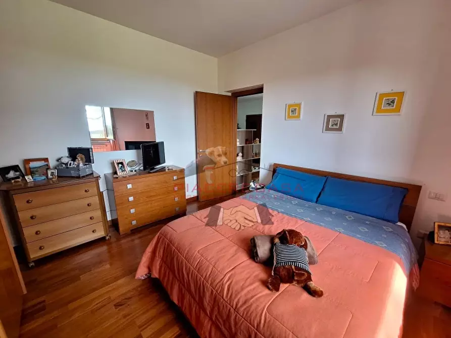 Immagine 6 di Appartamento in vendita  in Porano a Porano