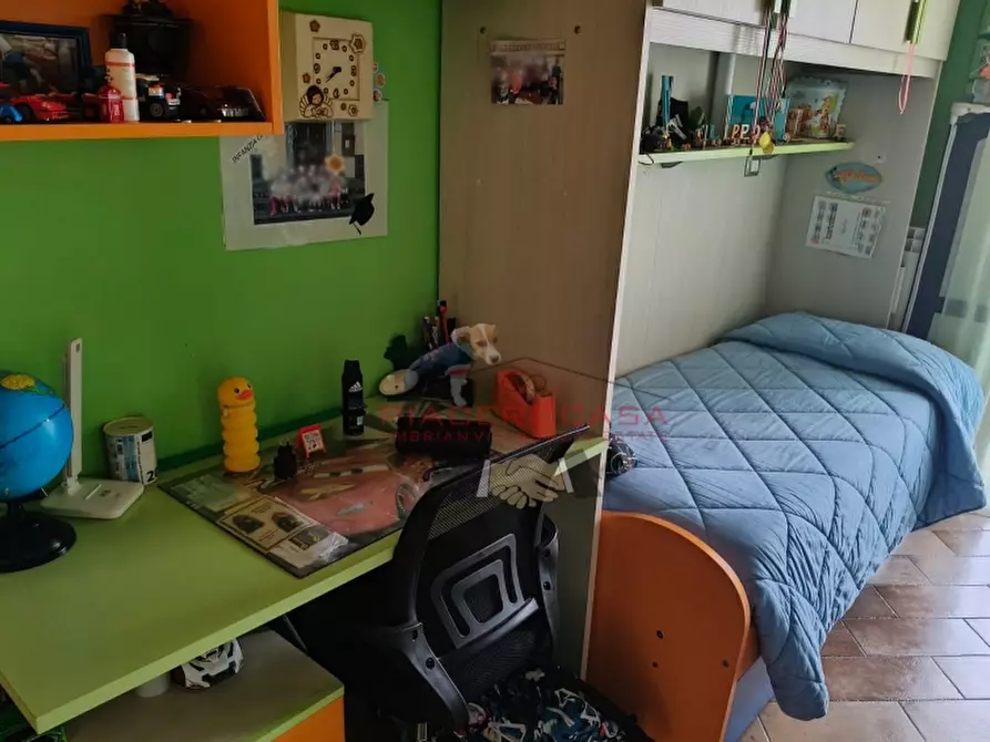 Immagine 15 di Villetta a schiera in vendita  in Porano a Porano