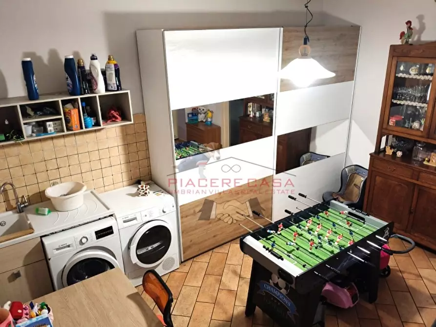 Immagine 26 di Villetta a schiera in vendita  in Porano a Porano