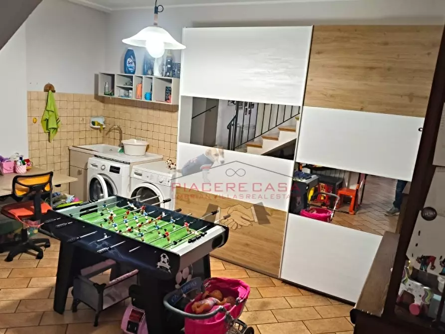 Immagine 29 di Villetta a schiera in vendita  in Porano a Porano