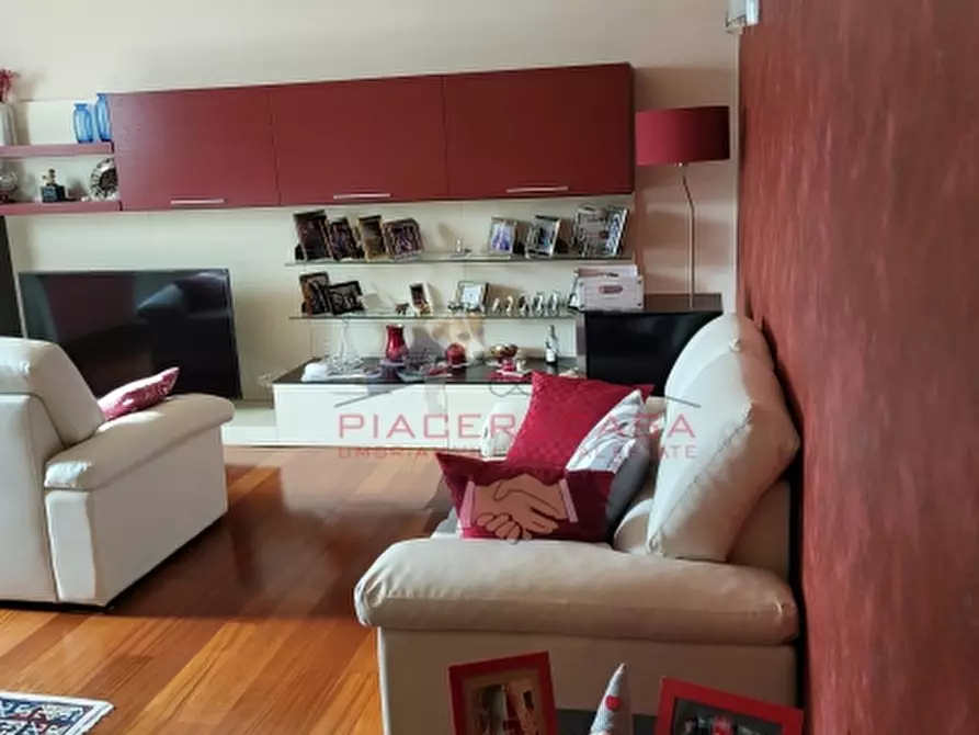 Immagine 2 di Appartamento in vendita  in centro storico a Orvieto