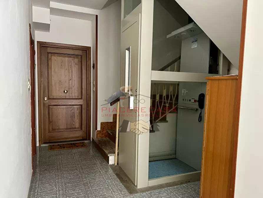 Immagine 34 di Appartamento in vendita  in Orvieto centro a Orvieto