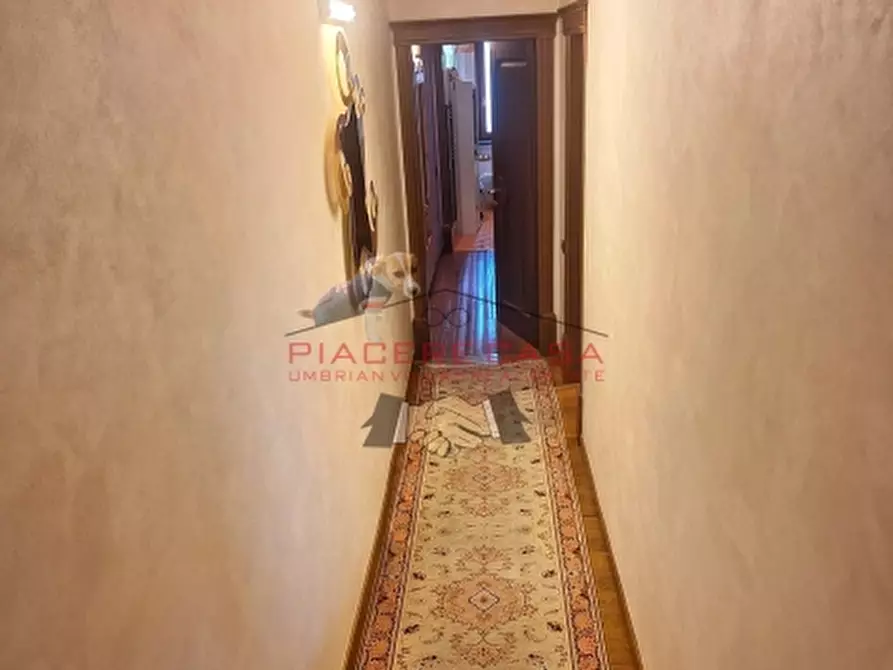 Immagine 19 di Appartamento in vendita  in piazza del popolo a Orvieto