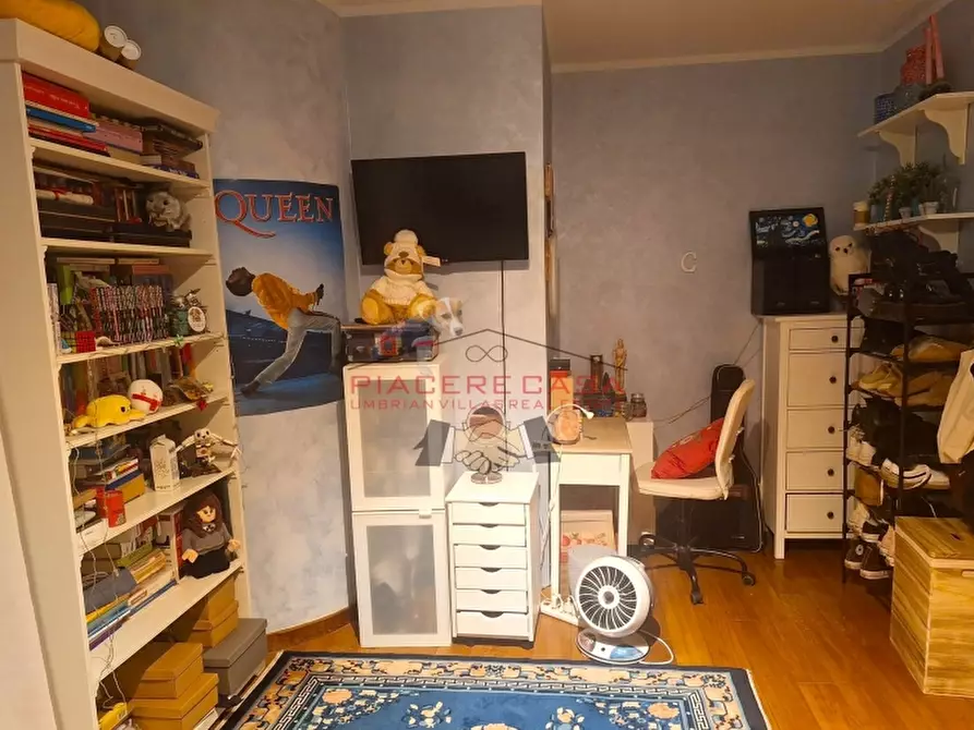 Immagine 22 di Appartamento in vendita  in piazza del popolo a Orvieto