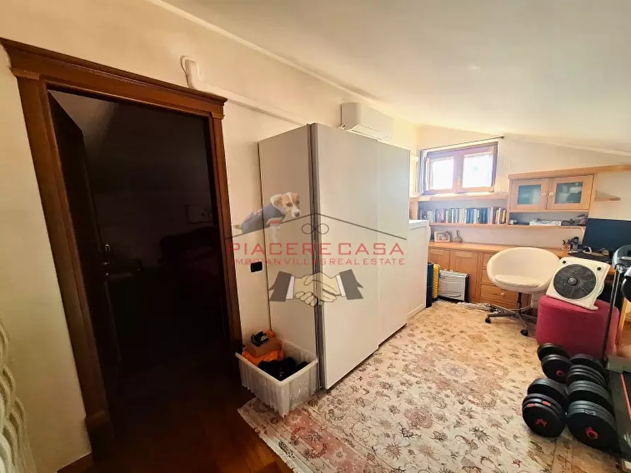 Immagine 10 di Appartamento in vendita  in piazza del popolo a Orvieto