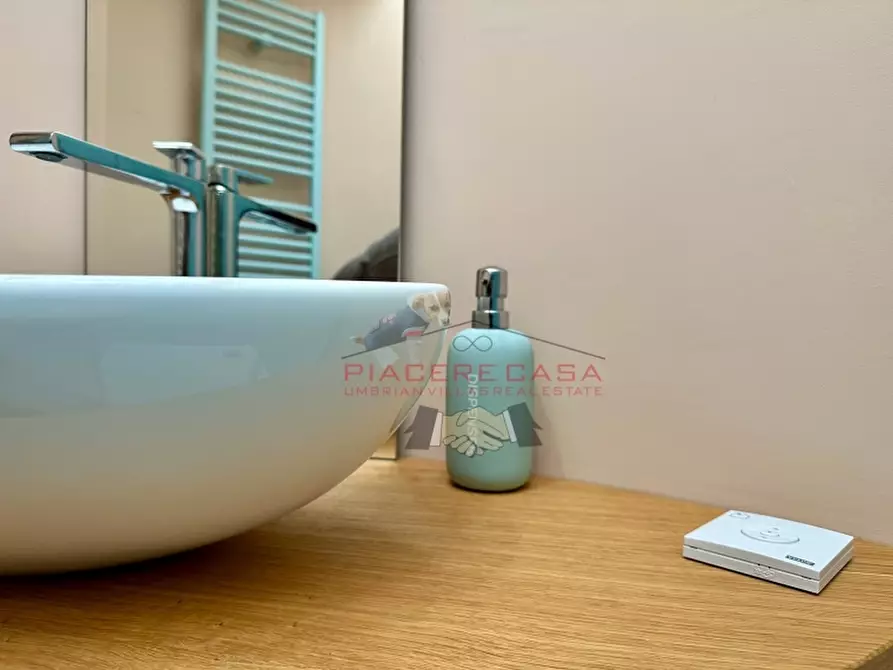 Immagine 19 di Appartamento in vendita  in piazza della repubblica a Orvieto