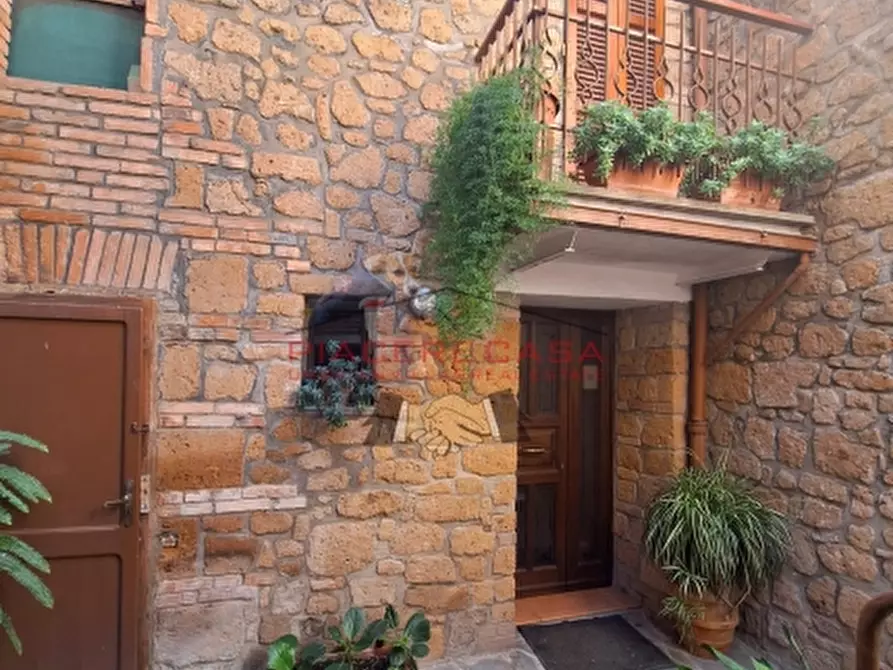 Immagine 9 di Appartamento in vendita  in orvieto centro a Orvieto