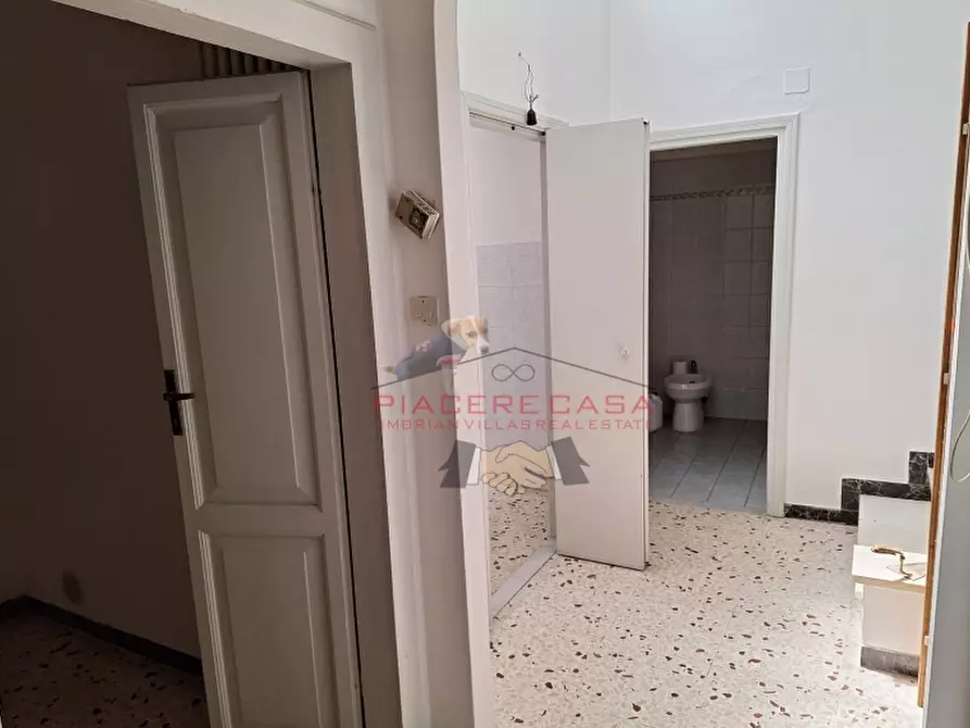 Immagine 3 di Appartamento in vendita  in orvieto centro a Orvieto