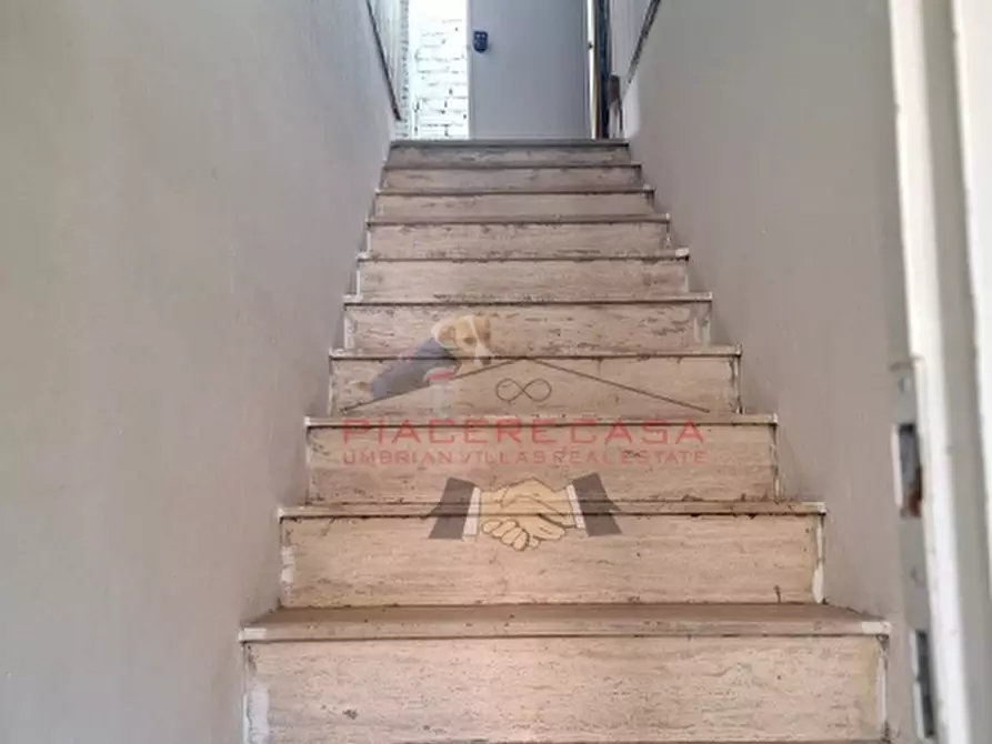 Immagine 9 di Appartamento in vendita  in orvieto centro a Orvieto