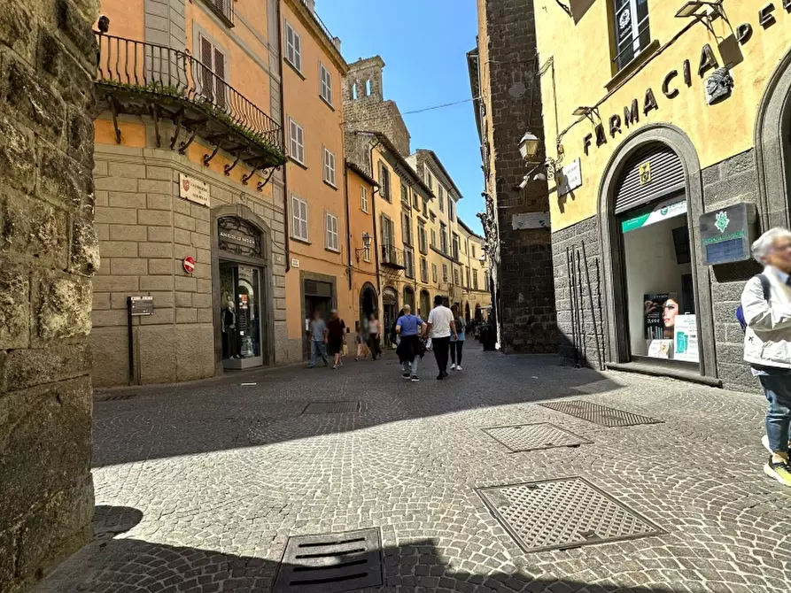 Immagine 5 di Locale commerciale in affitto  in Corso Cavour a Orvieto