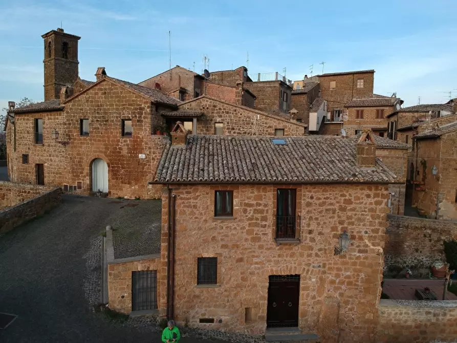 Immagine 3 di Casa indipendente in vendita  in Via del caccia 9-11 a Orvieto