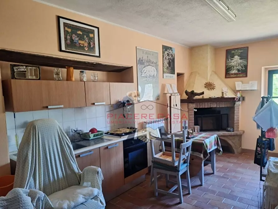 Immagine 25 di Appartamento in vendita  in Porano a Porano