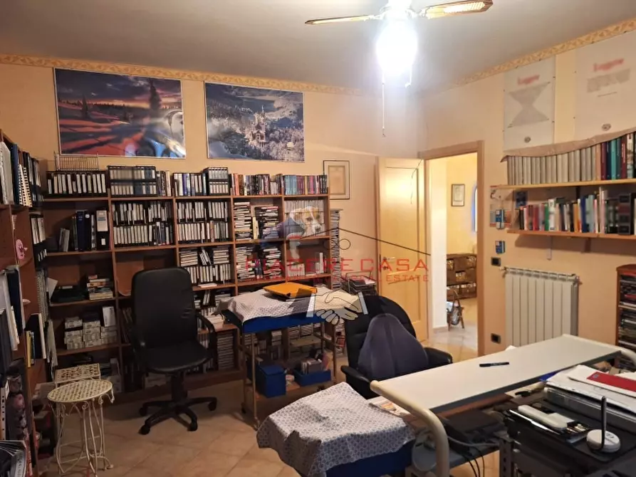 Immagine 16 di Appartamento in vendita  in Porano a Porano