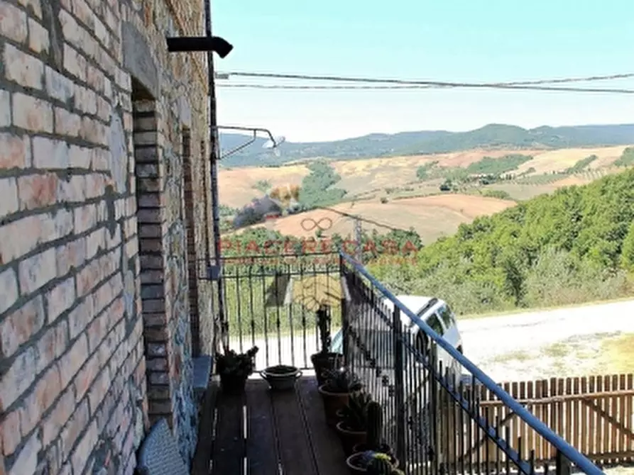 Immagine 5 di Rustico / casale in vendita  in - a Allerona