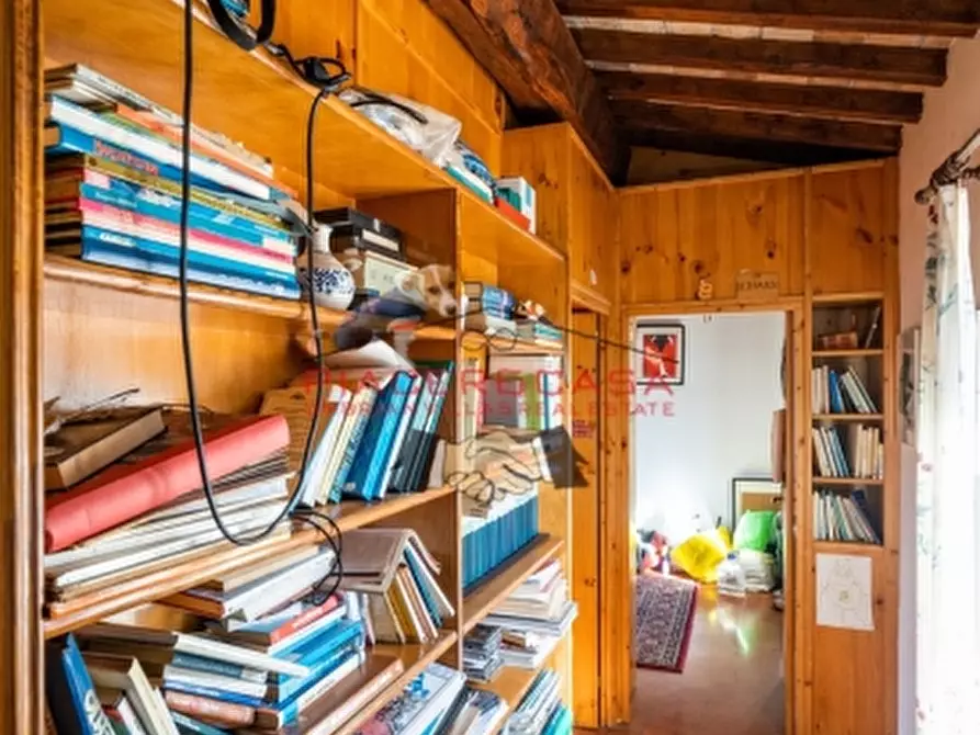 Immagine 21 di Rustico / casale in vendita  in - a Orvieto