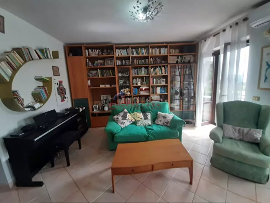 Immagine 4 di Villetta a schiera in vendita  in - a Orvieto