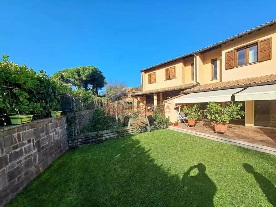 Immagine 2 di Villetta a schiera in vendita  in - a Orvieto