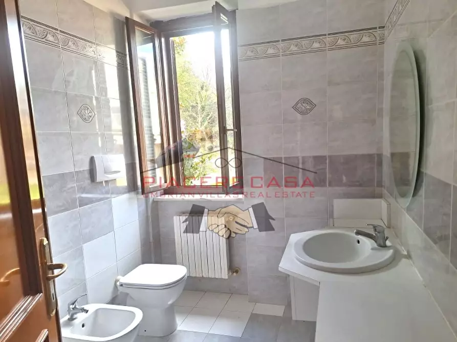 Immagine 7 di Appartamento in vendita  in Porano a Porano