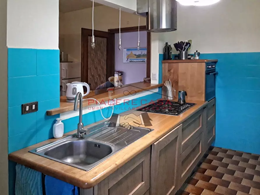 Immagine 11 di Rustico / casale in vendita  in Porano a Porano