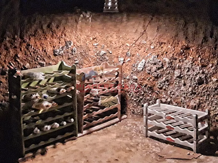 Immagine 33 di Rustico / casale in vendita  in Porano a Porano